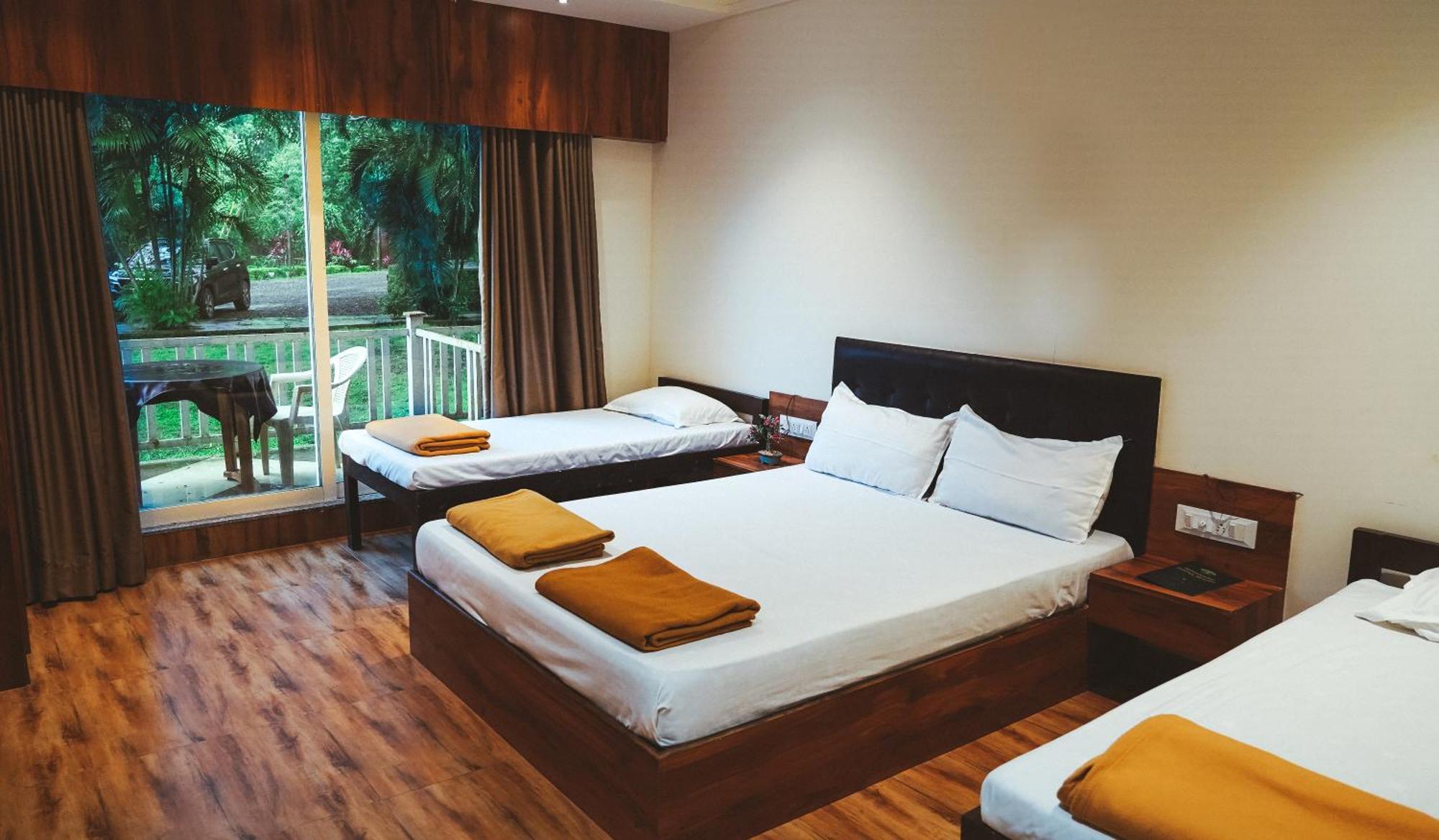 Whispering Peepul Resort Badlapur Exterior foto